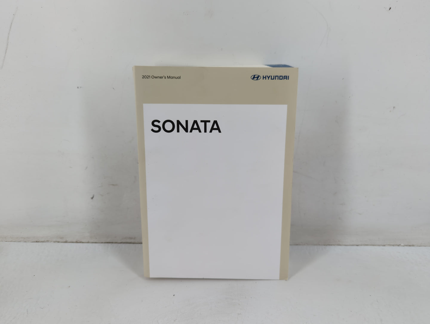 2021 Hyundai Sonata Owners Manual Book Guide P/N:MDW0-EU0DC OEM Used Auto Parts - Oemusedautoparts1.com