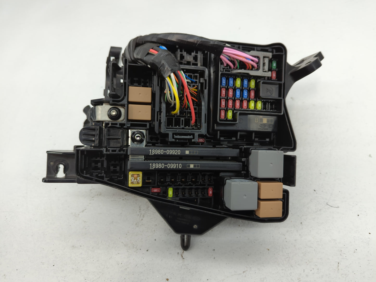 2020-2023 Hyundai Sonata Fusebox Fuse Box Panel Relay Module P/N:91215 L1010 Fits Fits 2020 2021 2022 2023 OEM Used Auto Par