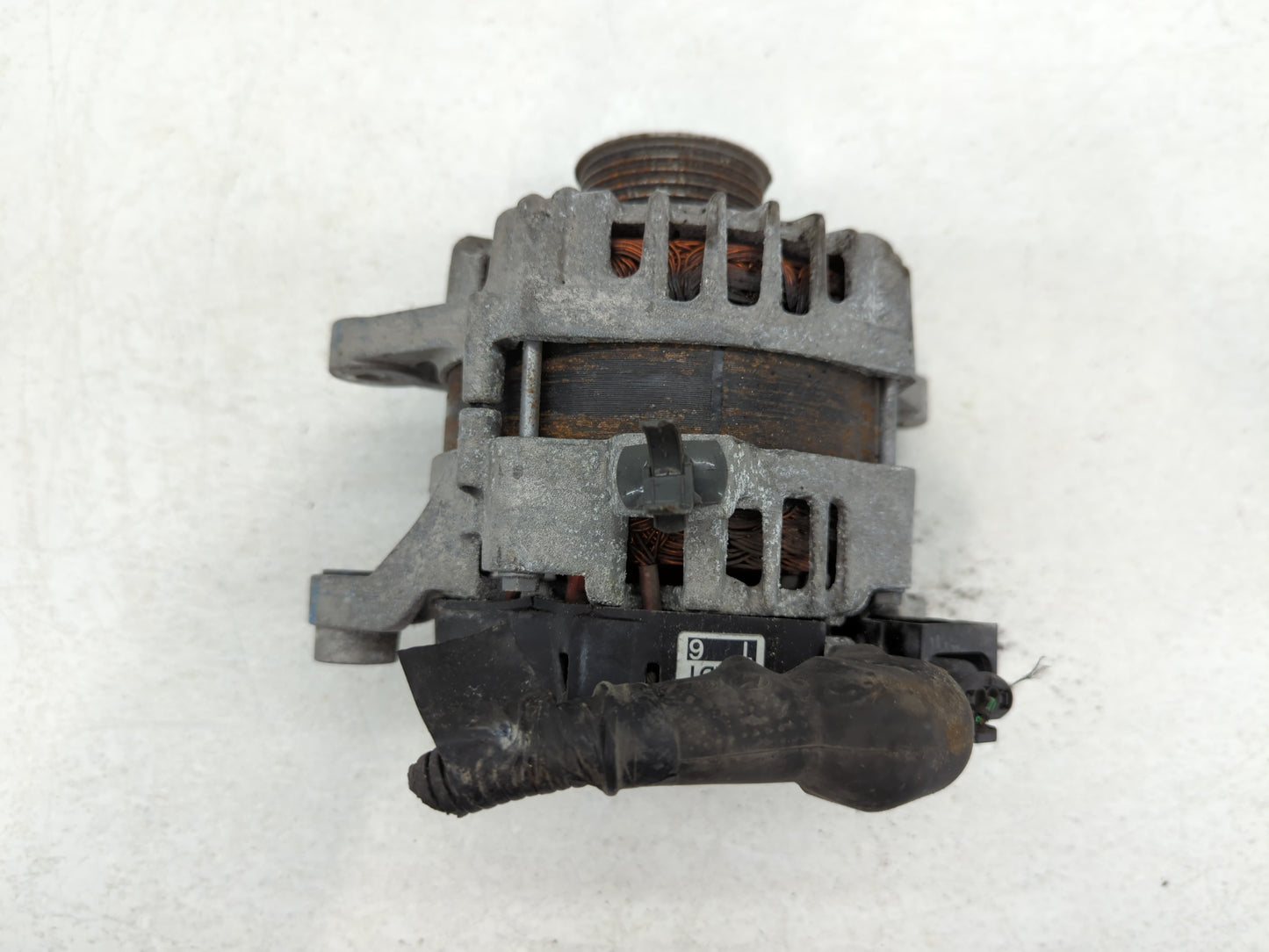 2020-2023 Hyundai Sonata Alternator Replacement Generator Charging Assembly Engine OEM P/N:37300-2SGD1 Fits OEM Used Auto Pa