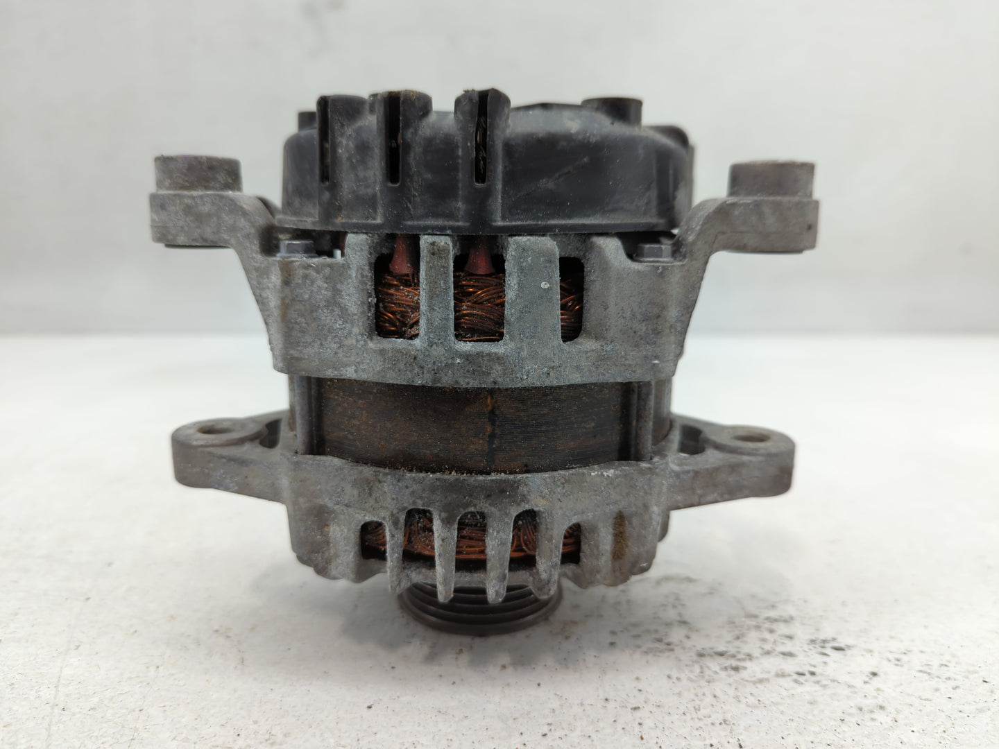 2020-2023 Hyundai Sonata Alternator Replacement Generator Charging Assembly Engine OEM P/N:37300-2SGD1 Fits OEM Used Auto Pa