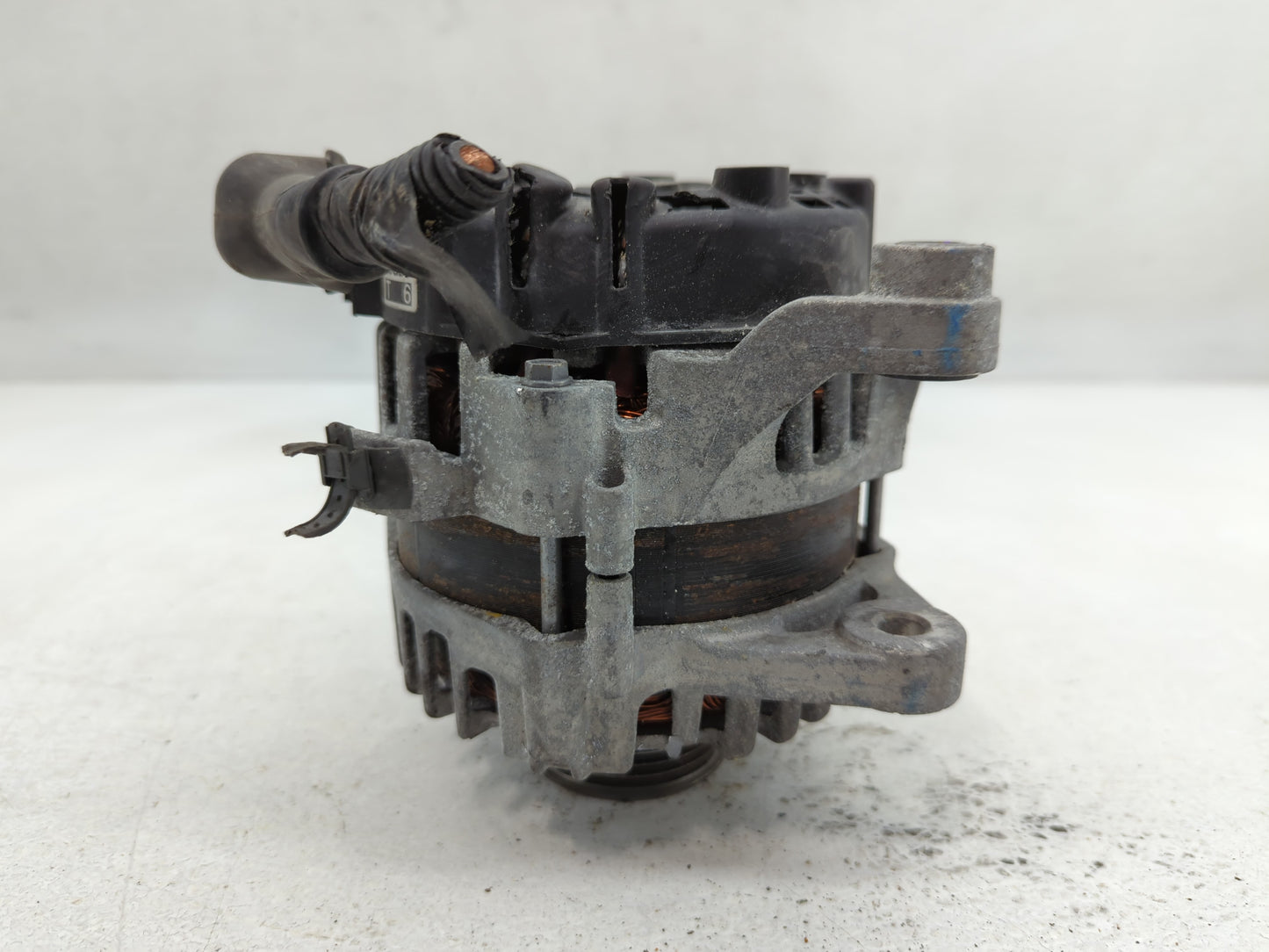 2020-2023 Hyundai Sonata Alternator Replacement Generator Charging Assembly Engine OEM P/N:37300-2SGD1 Fits OEM Used Auto Pa