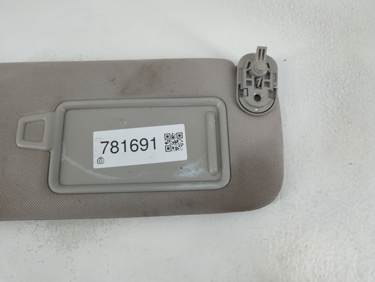 2020-2023 Hyundai Sonata Sun Visor Shade Replacement Passenger Right Mirror Fits Fits 2020 2021 2022 2023 OEM Used Auto Part