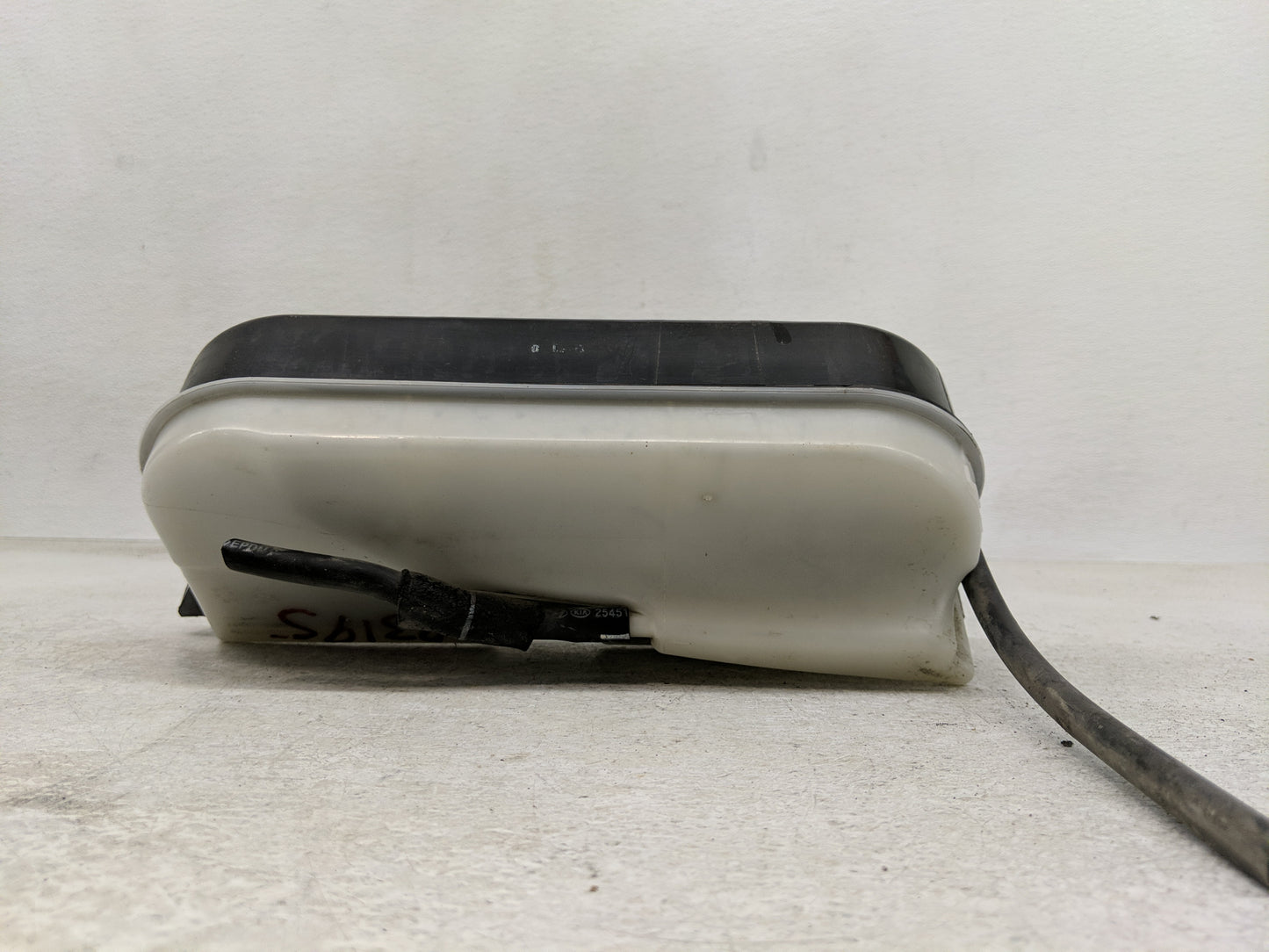2016-2021 Hyundai Tucson Windshield Washer Fluid Reservoir Bottle Oem - Oemusedautoparts1.com