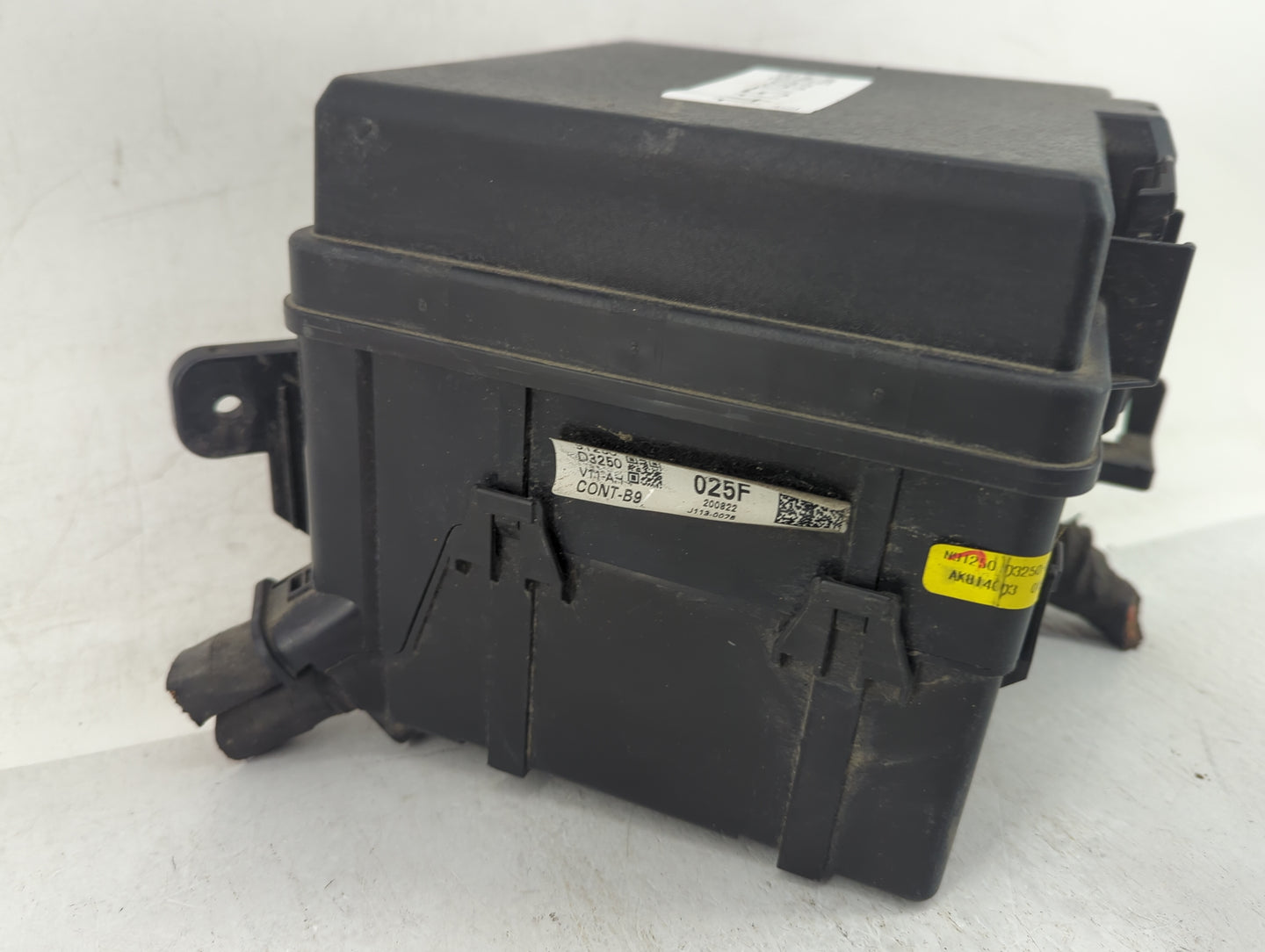 2019-2021 Hyundai Tucson Fusebox Fuse Box Panel Relay Module Fits Fits 2019 2020 2021 OEM Used Auto Parts - Oemusedautoparts