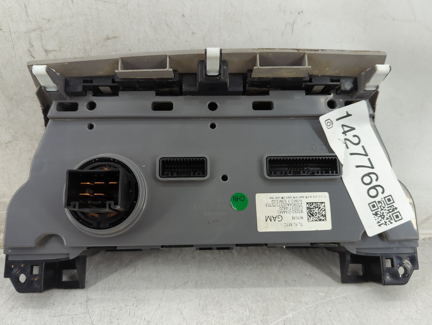 2019-2021 Hyundai Tucson Climate Control Module Temperature AC/Heater Replacement P/N:97250-D3AM0 C20037-4820 Fits OEM Used 