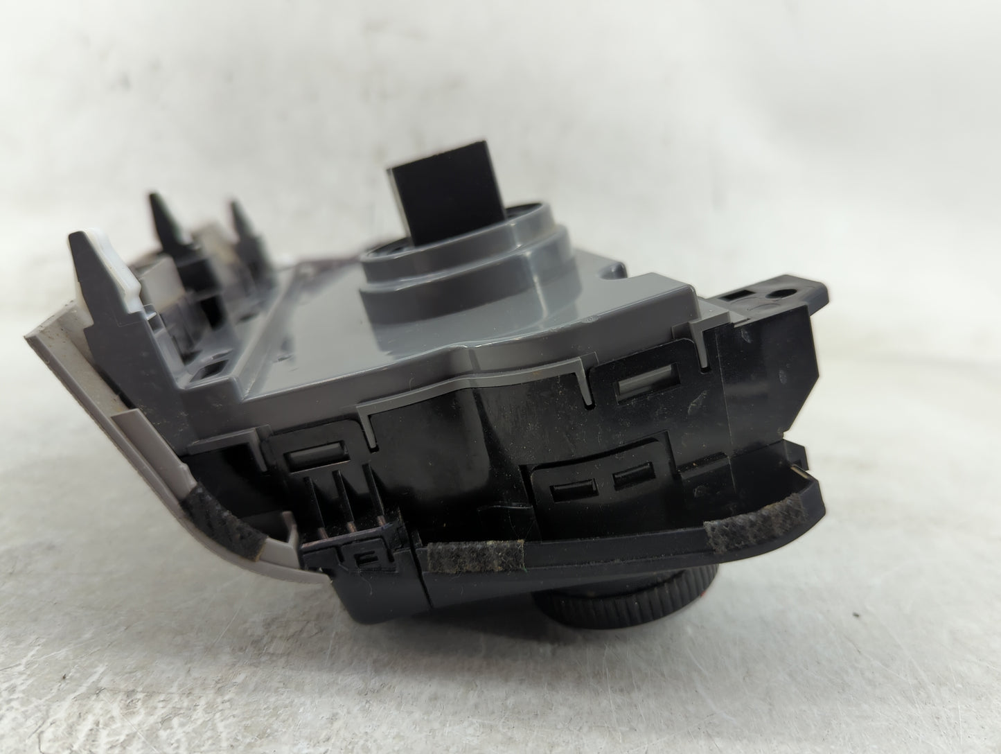 2019-2021 Hyundai Tucson Climate Control Module Temperature AC/Heater Replacement P/N:97250-D3AM0 C20037-4820 Fits OEM Used 