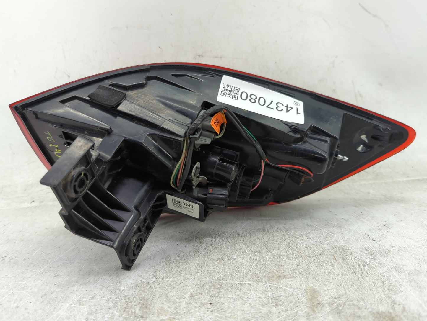 2019-2021 Hyundai Tucson Tail Light Assembly Passenger Right OEM P/N:92402D3550 Fits Fits 2019 2020 2021 OEM Used Auto Parts