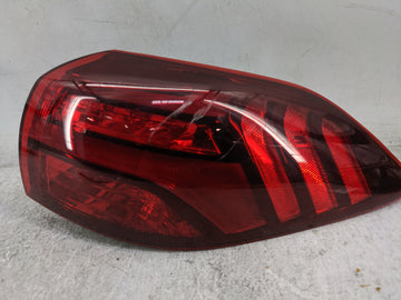 2019-2021 Hyundai Tucson Tail Light Assembly Passenger Right OEM P/N:92402D3650 Fits Fits 2019 2020 2021 OEM Used Auto Parts