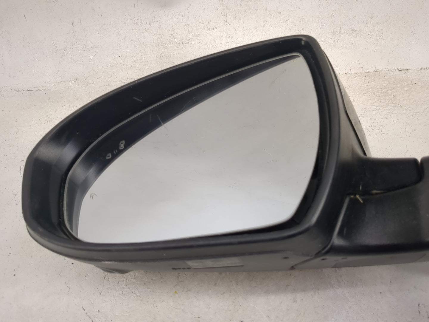 2019-2021 Hyundai Tucson Driver Side View Mirror - Left Door Mirror OEM Used - Oemusedautoparts1.com