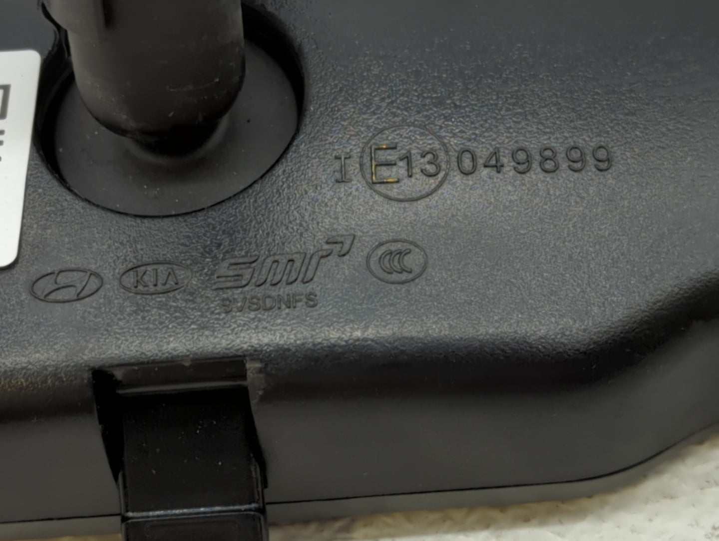 2021 Hyundai Tucson Interior Rear View Mirror Replacement OEM P/N:E13049899 A047396 Fits OEM Used Auto Parts - Oemusedautopa