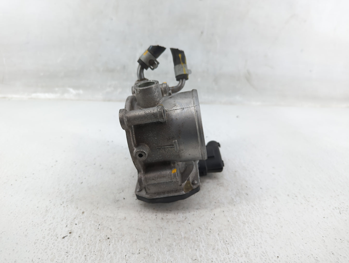 2014-2021 Hyundai Tucson Throttle Body P/N:35100-2E000 Fits Fits 2011 2012 2013 2014 2015 2016 2017 2018 2019 2020 2021 OEM 