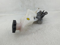 2016-2021 Hyundai Tucson Brake Master Cylinder - Oemusedautoparts1.com