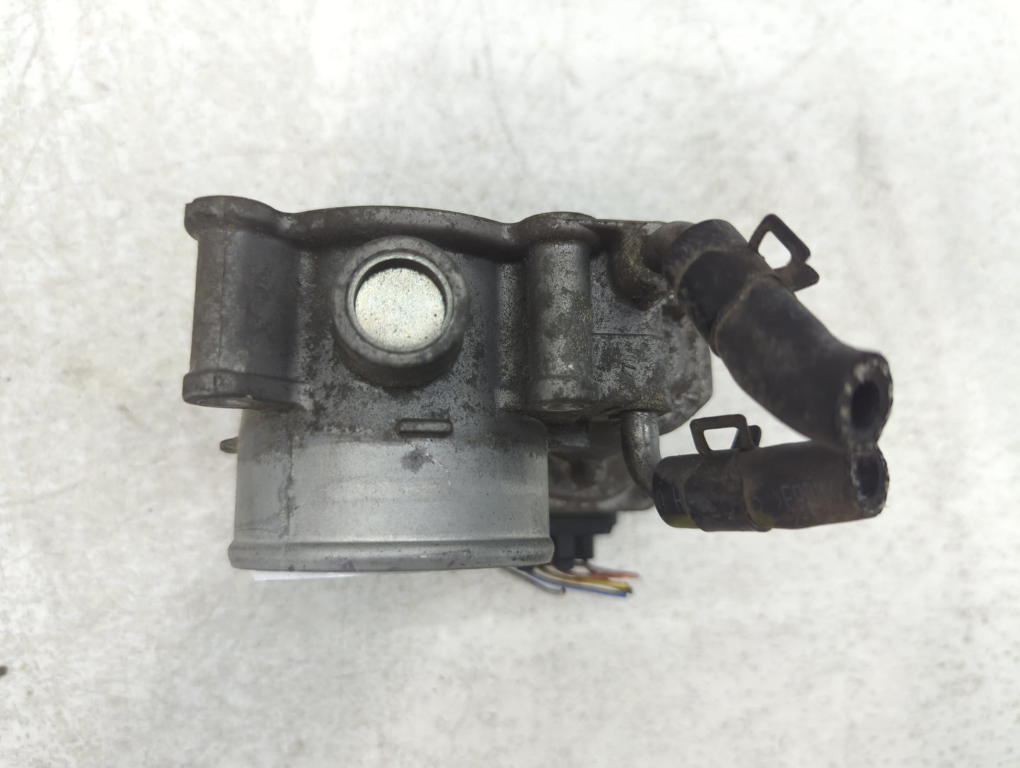 2014-2021 Hyundai Tucson Throttle Body P/N:140404B1102 Fits Fits 2011 2012 2013 2014 2015 2016 2017 2018 2019 2020 2021 OEM 