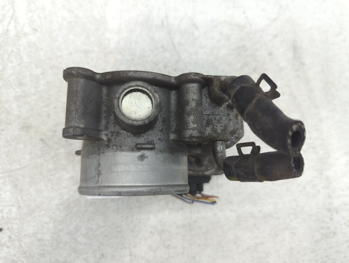 2014-2021 Hyundai Tucson Throttle Body P/N:140404B1102 Fits Fits 2011 2012 2013 2014 2015 2016 2017 2018 2019 2020 2021 OEM 