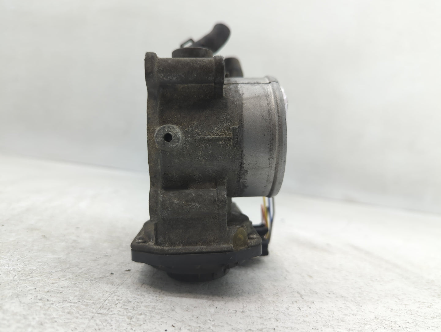 2014-2021 Hyundai Tucson Throttle Body P/N:140404B1102 Fits Fits 2011 2012 2013 2014 2015 2016 2017 2018 2019 2020 2021 OEM 