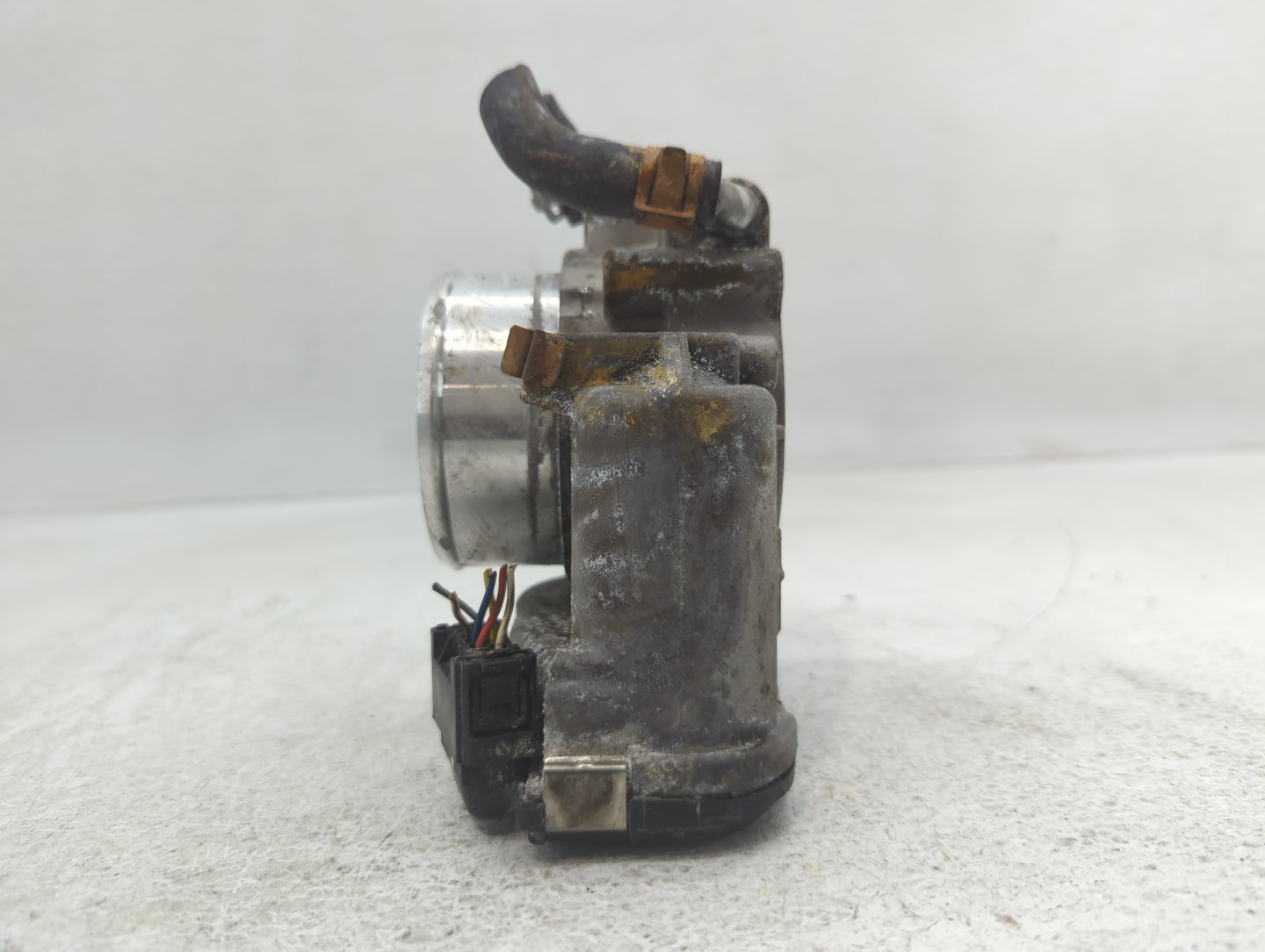 2018-2021 Hyundai Tucson Throttle Body P/N:35100-2G600 Fits Fits 2015 2016 2017 2018 2019 2020 2021 OEM Used Auto Parts - Oe
