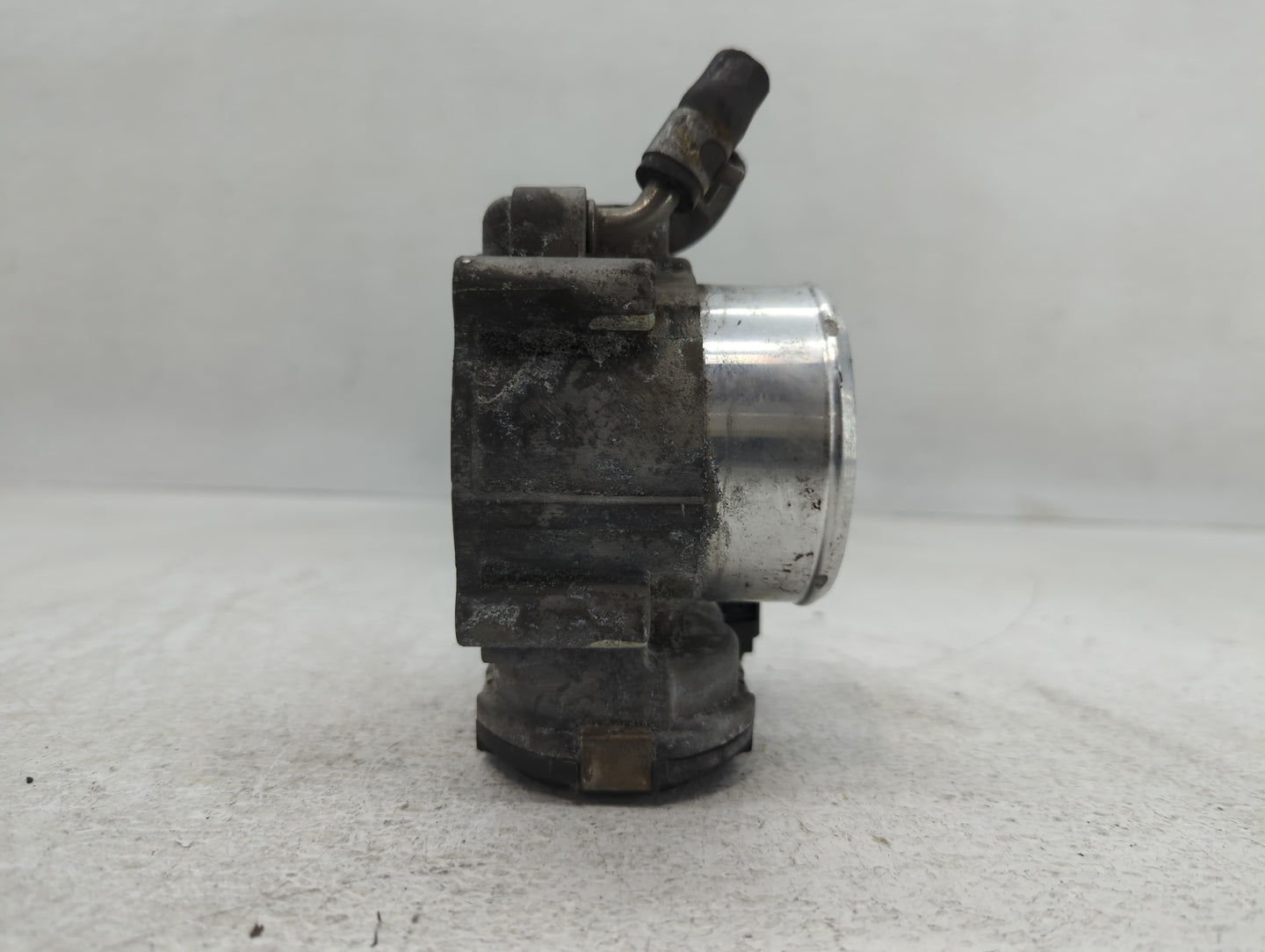 2018-2021 Hyundai Tucson Throttle Body P/N:35100-2G600 Fits Fits 2015 2016 2017 2018 2019 2020 2021 OEM Used Auto Parts - Oe