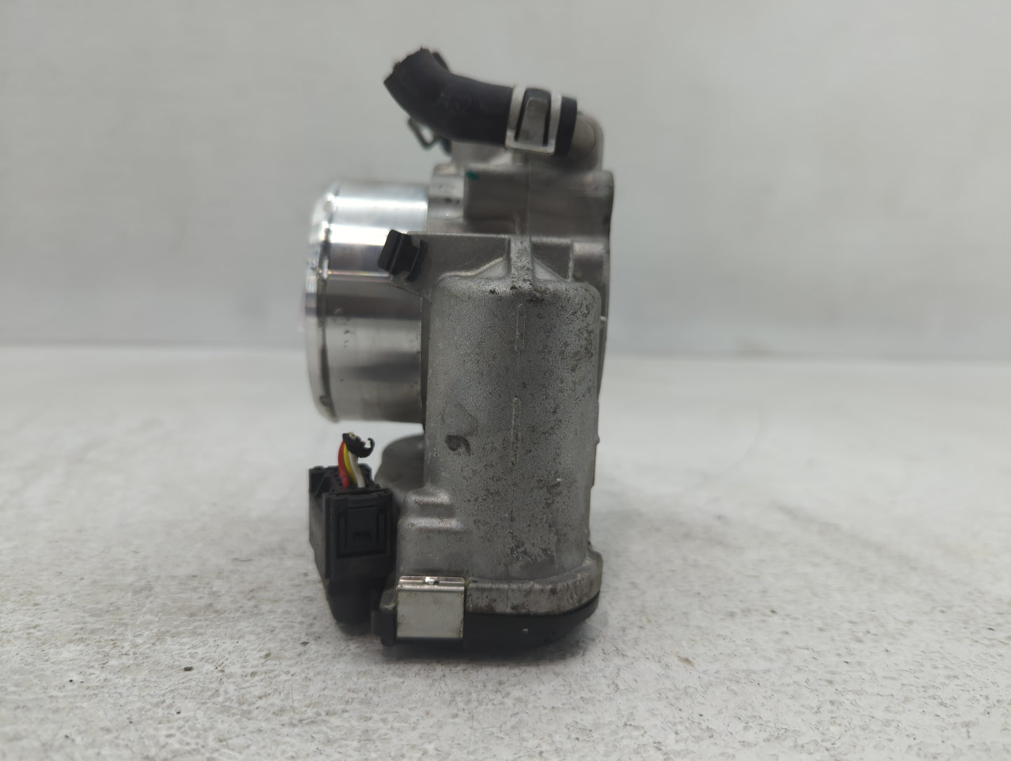 2018-2021 Hyundai Tucson Throttle Body P/N:0 280 750 618 35100-2G600 Fits Fits 2015 2016 2017 2018 2019 2020 2021 OEM Used A