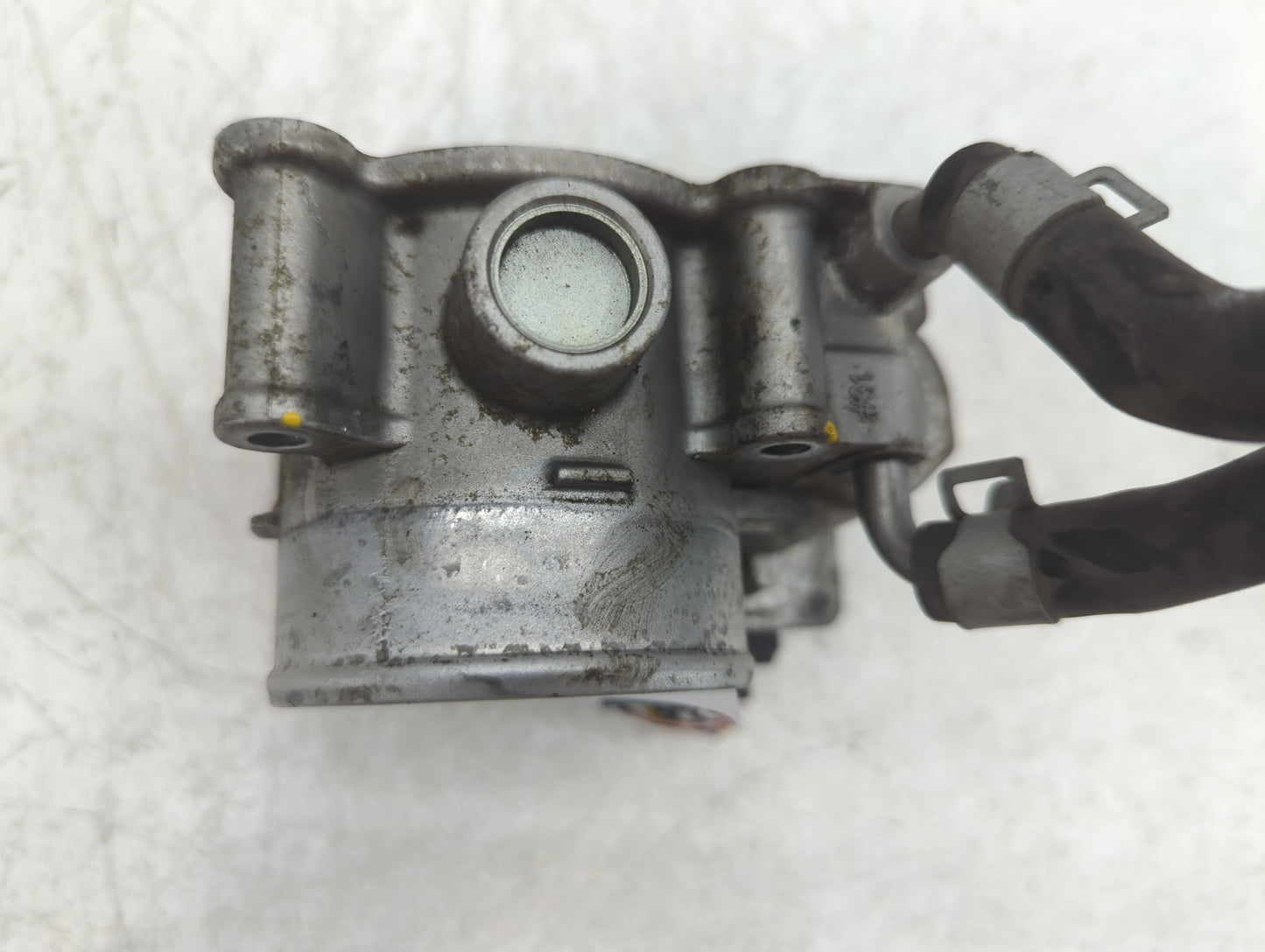 2014-2021 Hyundai Tucson Throttle Body P/N:35100-2E000 Fits Fits 2011 2012 2013 2014 2015 2016 2017 2018 2019 2020 2021 OEM 