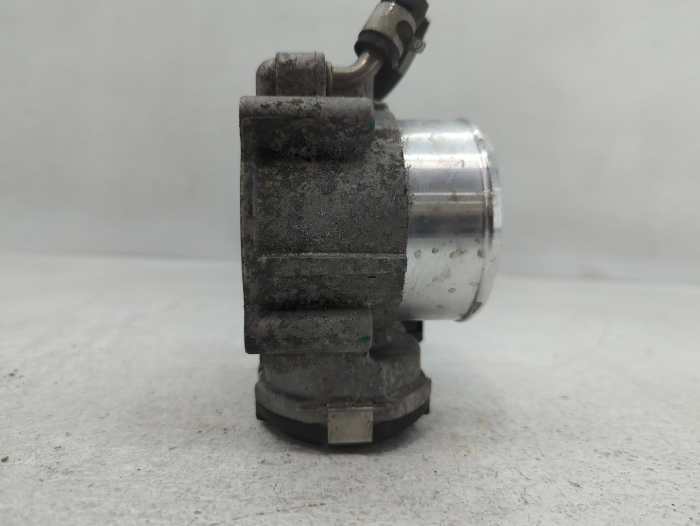 2018-2021 Hyundai Tucson Throttle Body P/N:35100-2G600 Fits Fits 2015 2016 2017 2018 2019 2020 2021 OEM Used Auto Parts - Oe