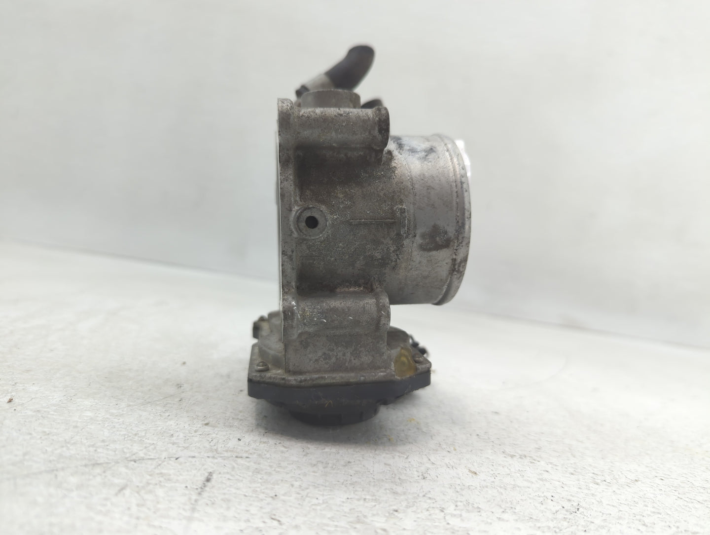 2014-2021 Hyundai Tucson Throttle Body P/N:35100-2E000 Fits Fits 2011 2012 2013 2014 2015 2016 2017 2018 2019 2020 2021 OEM 