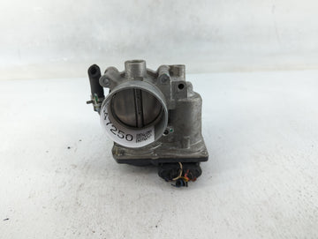 2014-2021 Hyundai Tucson Throttle Body P/N:35100-2E710 Fits Fits 2011 2012 2013 2014 2015 2016 2017 2018 2019 2020 2021 OEM 