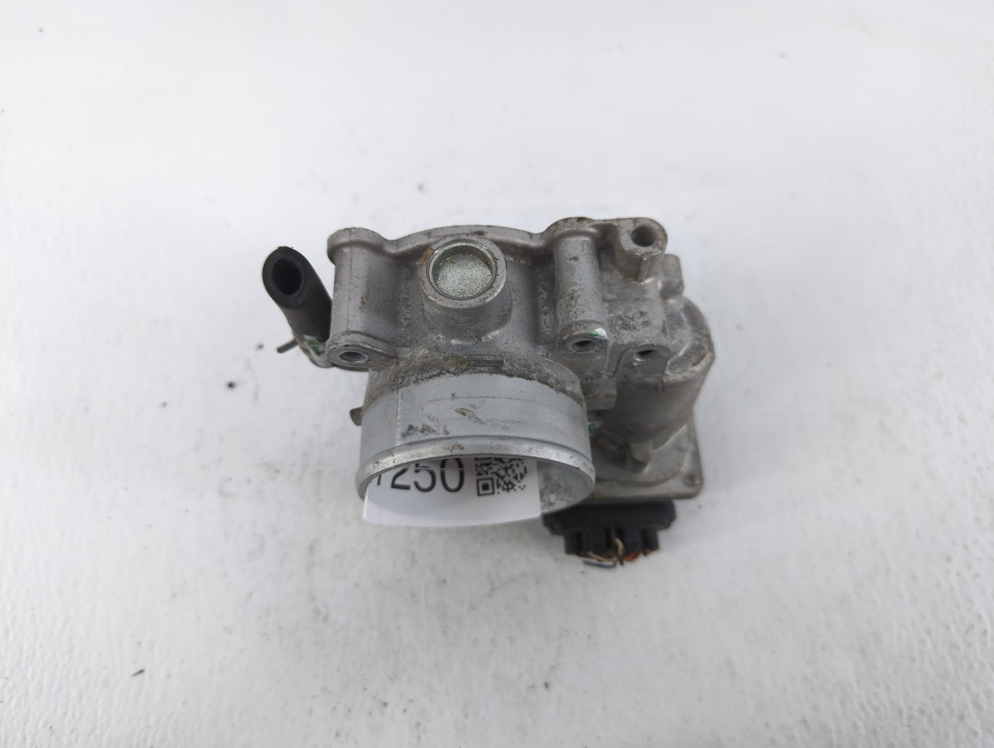 2014-2021 Hyundai Tucson Throttle Body P/N:35100-2E710 Fits Fits 2011 2012 2013 2014 2015 2016 2017 2018 2019 2020 2021 OEM 