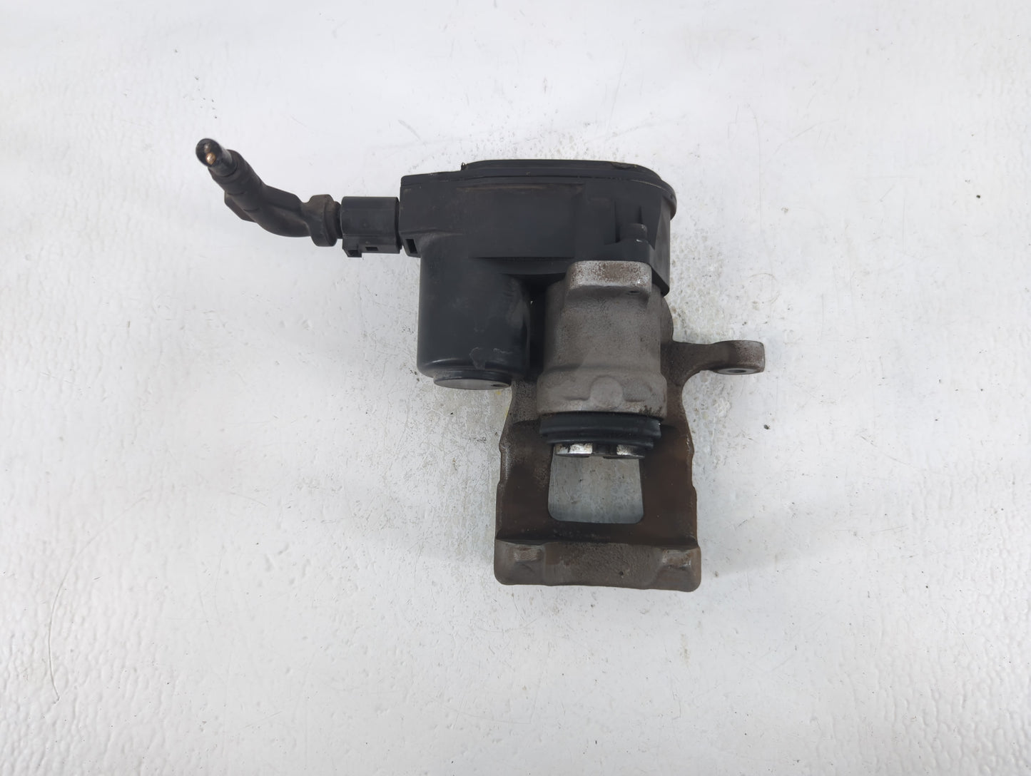 2019-2021 Hyundai Tucson Front Passenger Right Brake Caliper - Oemusedautoparts1.com