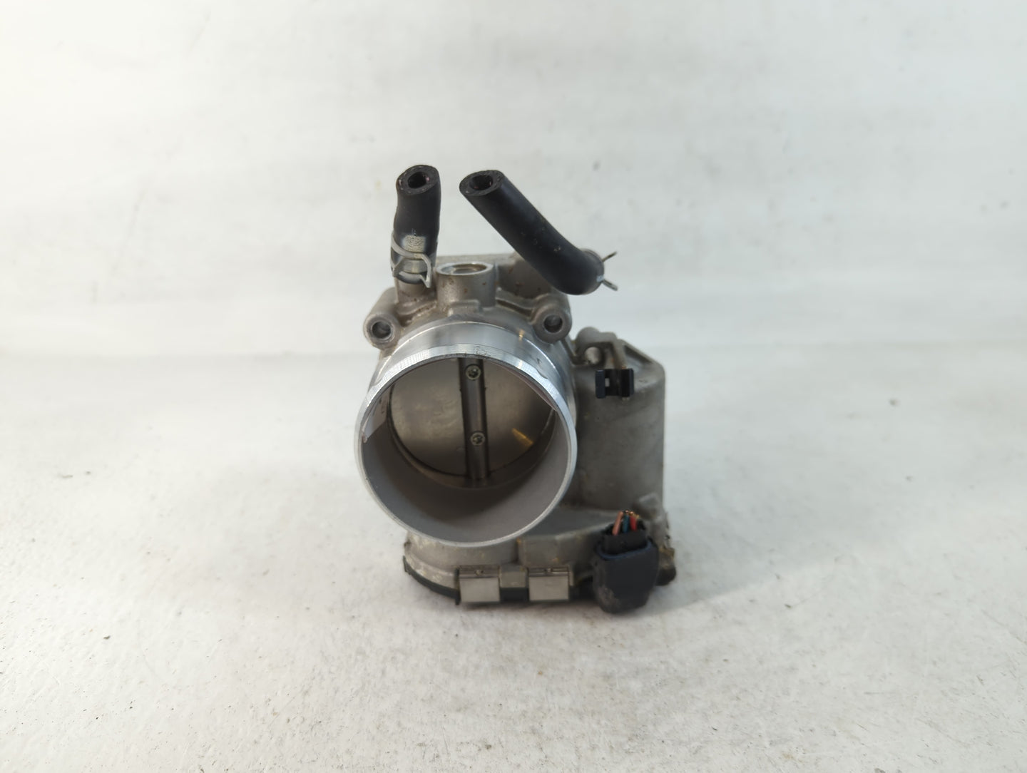 2018-2021 Hyundai Tucson Throttle Body P/N:35100-2G600 Fits Fits 2015 2016 2017 2018 2019 2020 2021 OEM Used Auto Parts - Oe