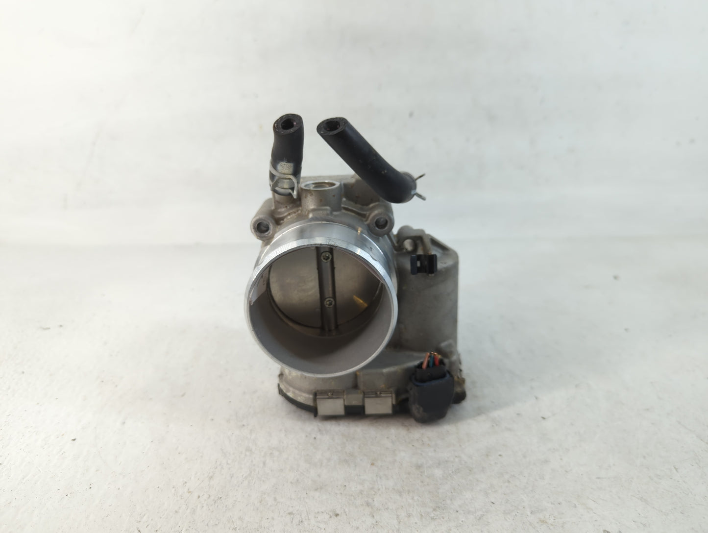 2018-2021 Hyundai Tucson Throttle Body P/N:35100-2G600 Fits Fits 2015 2016 2017 2018 2019 2020 2021 OEM Used Auto Parts - Oe