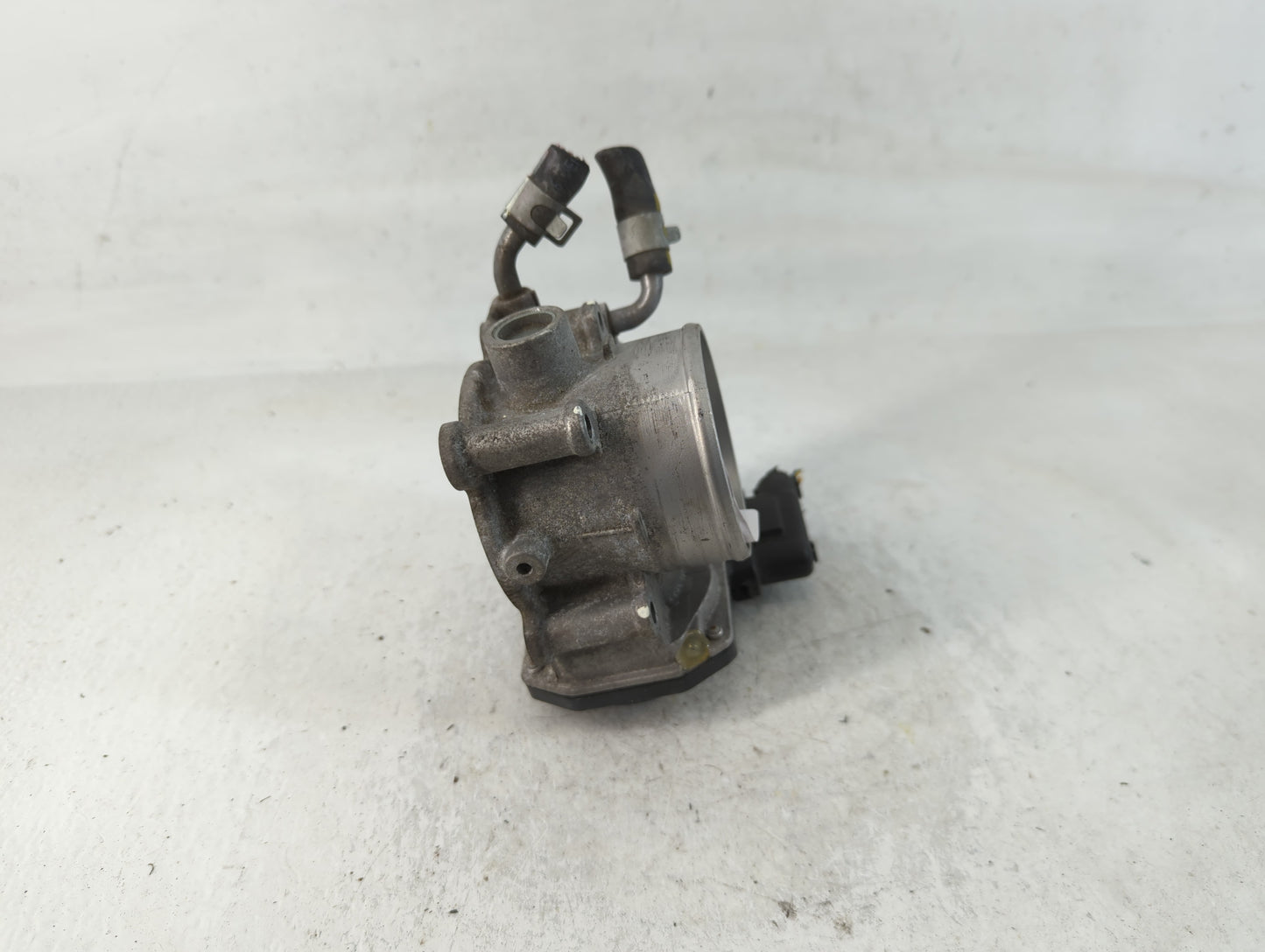 2014-2021 Hyundai Tucson Throttle Body P/N:35100-2E000 Fits Fits 2011 2012 2013 2014 2015 2016 2017 2018 2019 2020 2021 OEM 