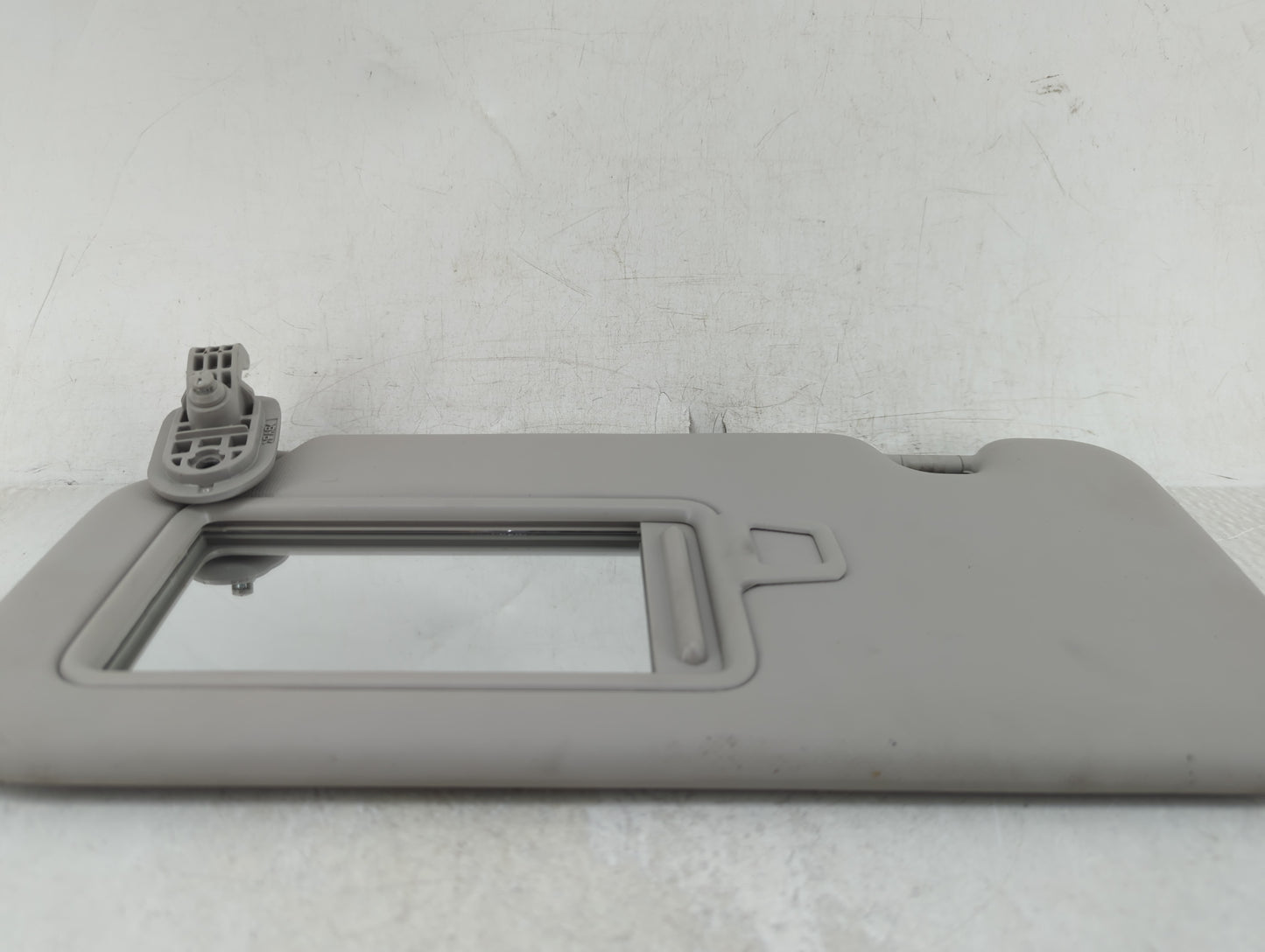 2020 Hyundai Venue Sun Visor Shade Replacement Driver Left Mirror Fits OEM Used Auto Parts - Oemusedautoparts1.com