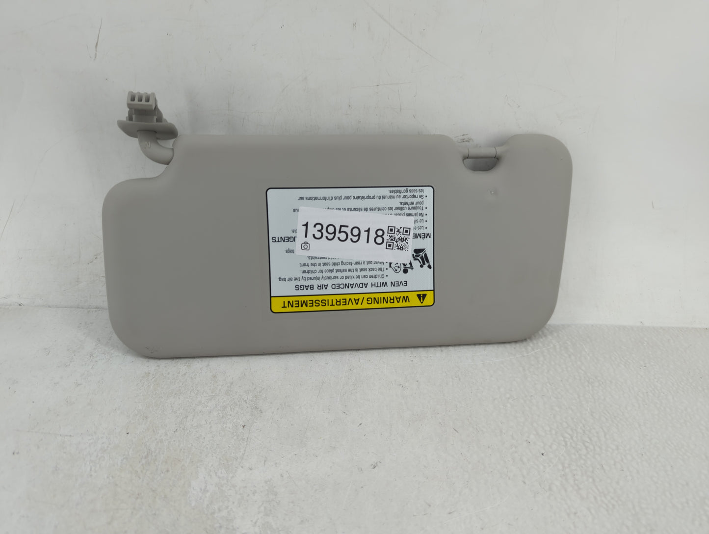 2020 Hyundai Venue Sun Visor Shade Replacement Passenger Right Mirror Fits OEM Used Auto Parts - Oemusedautoparts1.com
