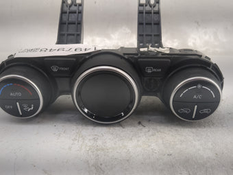 compare product 2020 Hyundai Venue Climate Control Module Temperature AC/Heater Replacement P/N:97250-K2390 C20038-2070 Fits OEM Used Auto Parts
