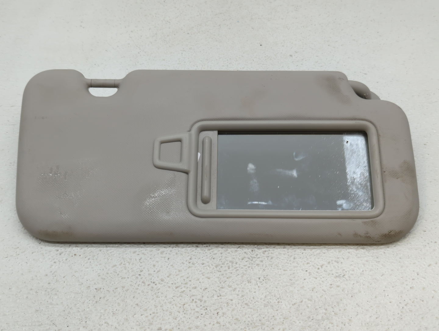 2020 Hyundai Venue Sun Visor Shade Replacement Passenger Right Mirror Fits OEM Used Auto Parts - Oemusedautoparts1.com