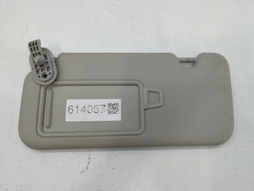2020 Hyundai Venue Sun Visor Shade Replacement Passenger Right Mirror Fits OEM Used Auto Parts