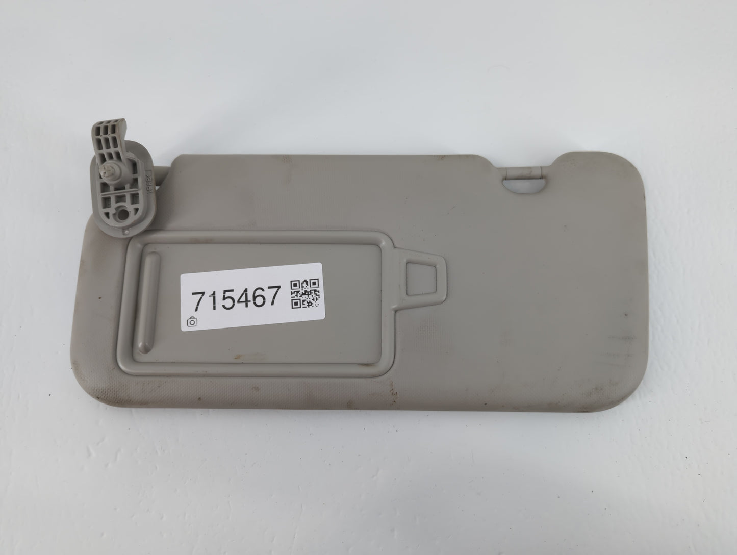 2020 Hyundai Venue Sun Visor Shade Replacement Driver Left Mirror Fits OEM Used Auto Parts - Oemusedautoparts1.com