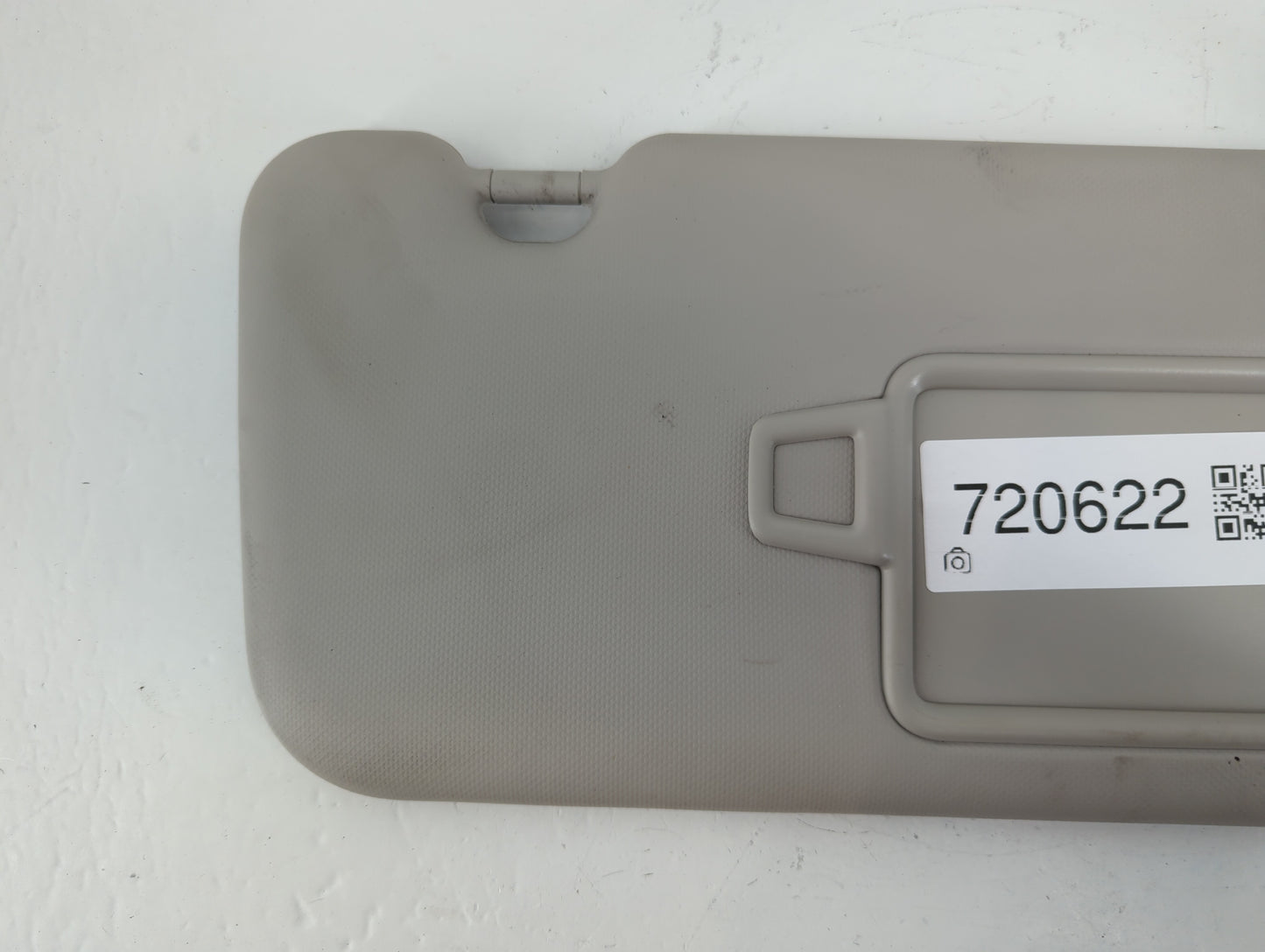 2020 Hyundai Venue Sun Visor Shade Replacement Passenger Right Mirror Fits OEM Used Auto Parts - Oemusedautoparts1.com
