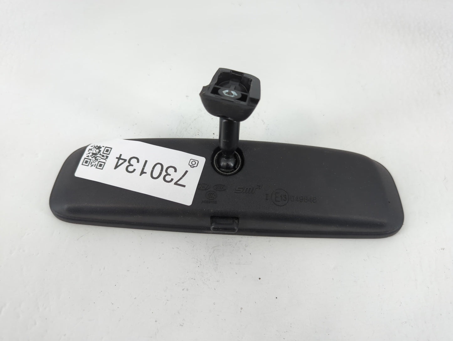 2020 Hyundai Venue Interior Rear View Mirror Replacement OEM P/N:IE13049848 Fits OEM Used Auto Parts - Oemusedautoparts1.com