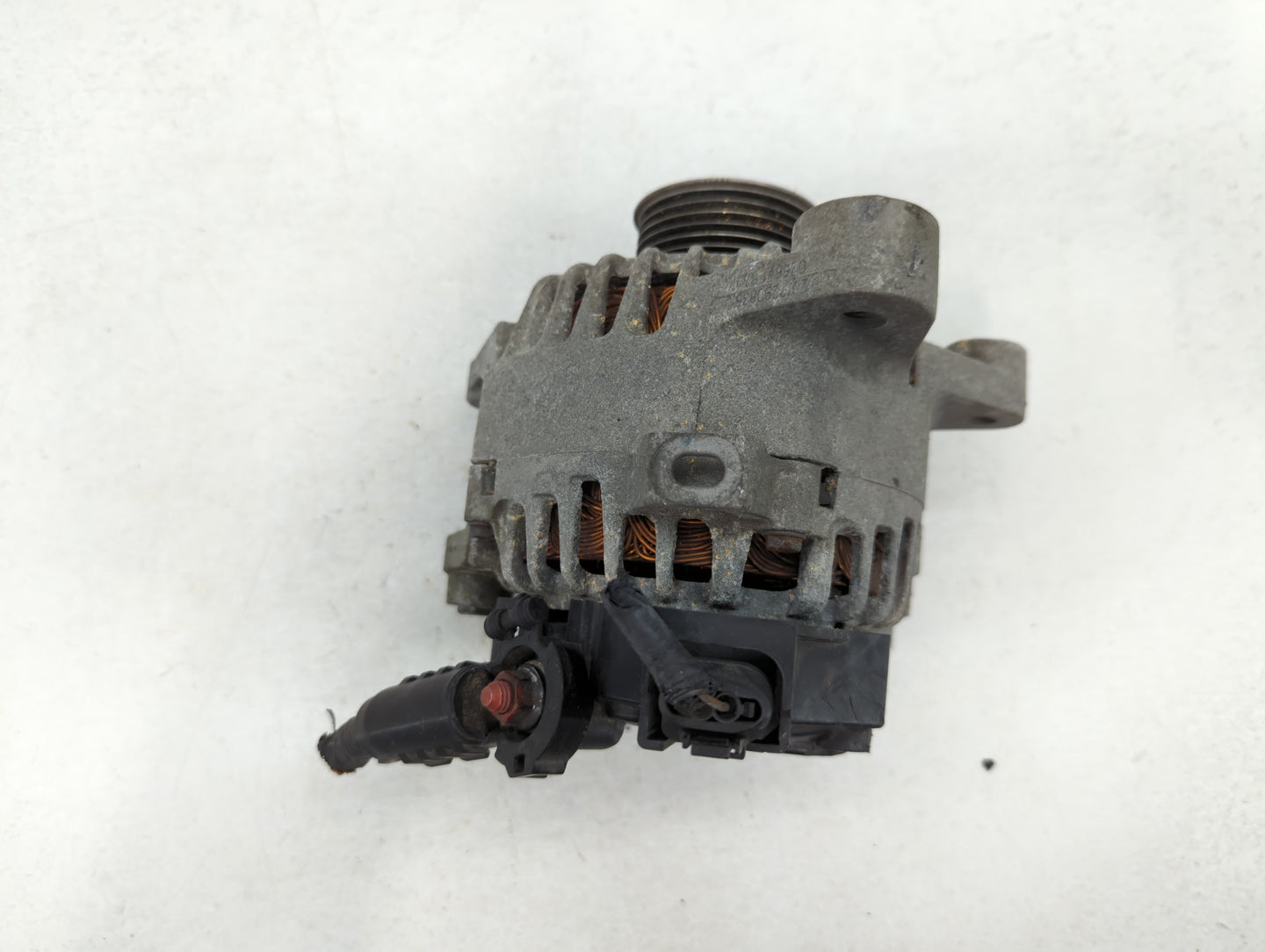2020 Hyundai Venue Alternator Replacement Generator Charging Assembly Engine OEM P/N:37300-2M317 2715560 Fits OEM Used Auto 