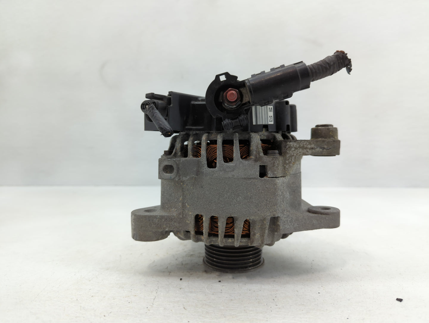 2020 Hyundai Venue Alternator Replacement Generator Charging Assembly Engine OEM P/N:37300-2M317 2715560 Fits OEM Used Auto 