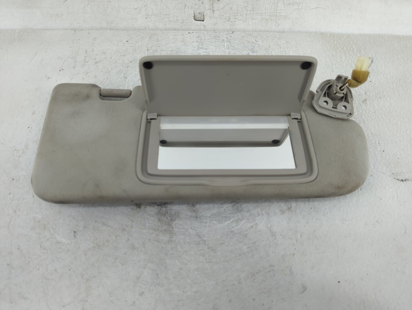 2014-2020 Infiniti Q50 Sun Visor Shade Replacement Passenger Right Mirror Fits Fits 2014 2015 2016 2017 2018 2019 2020 OEM U