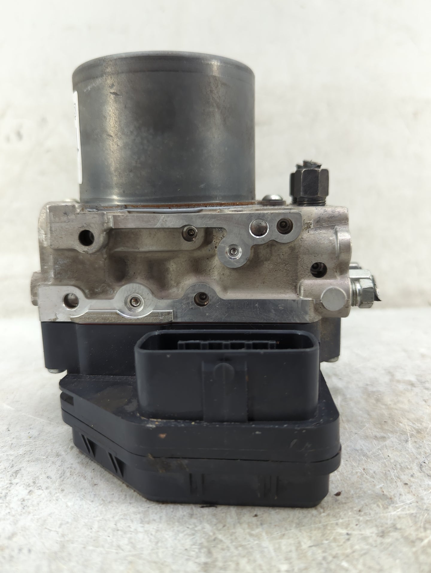 2020 Infiniti Q50 ABS Pump Control Module Replacement P/N:47660 6HB1A 116040 Fits OEM Used Auto Parts - Oemusedautoparts1.co