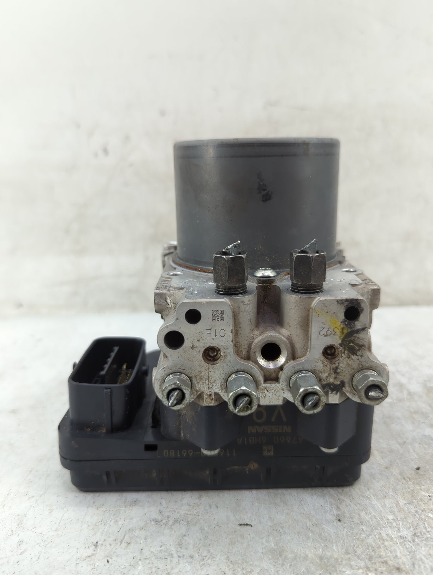 2020 Infiniti Q50 ABS Pump Control Module Replacement P/N:47660 6HB1A 116040 Fits OEM Used Auto Parts - Oemusedautoparts1.co