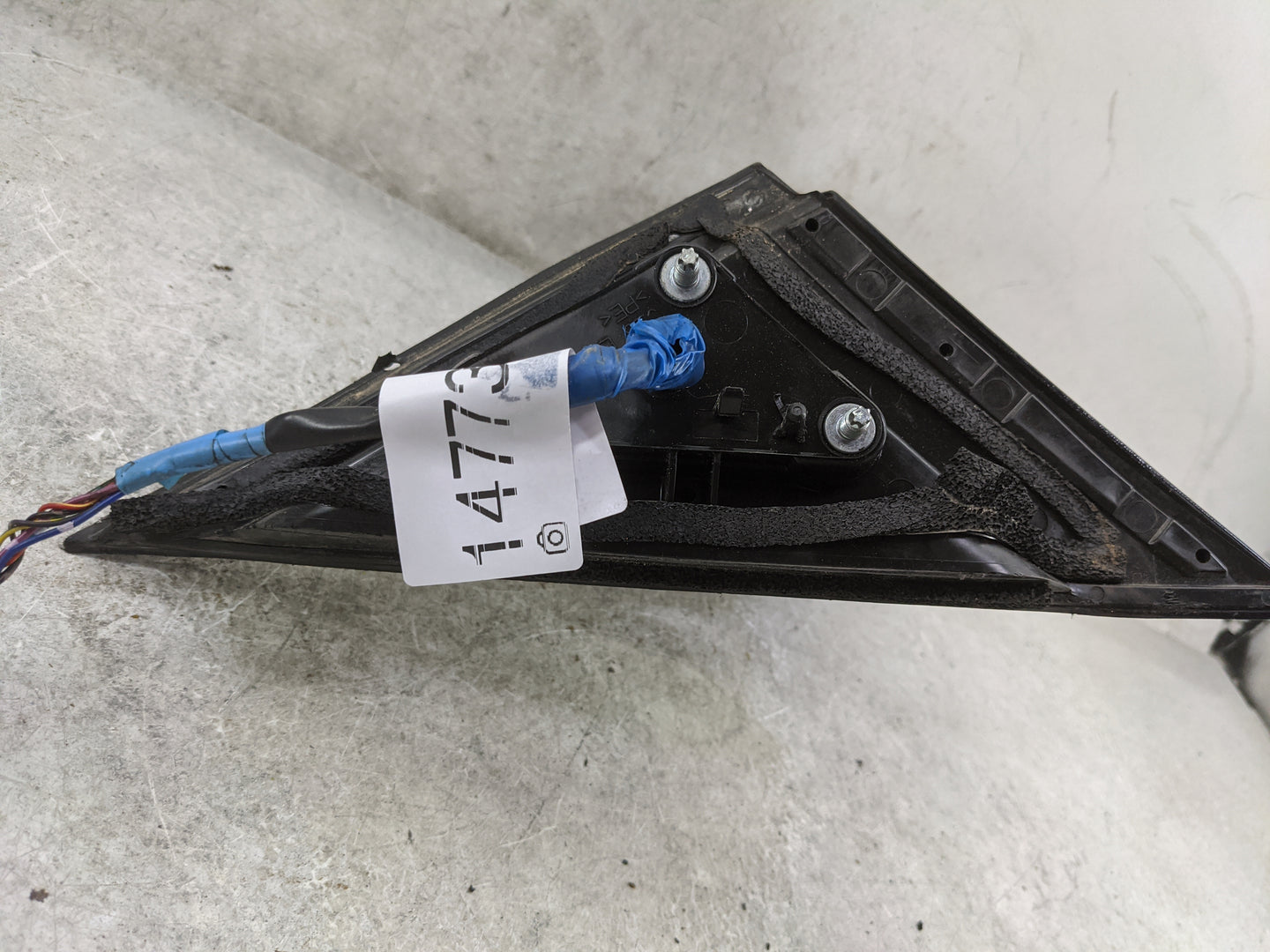 2014-2020 Infiniti Q50 Driver Side View Mirror - Left Door Mirror OEM Used - Oemusedautoparts1.com
