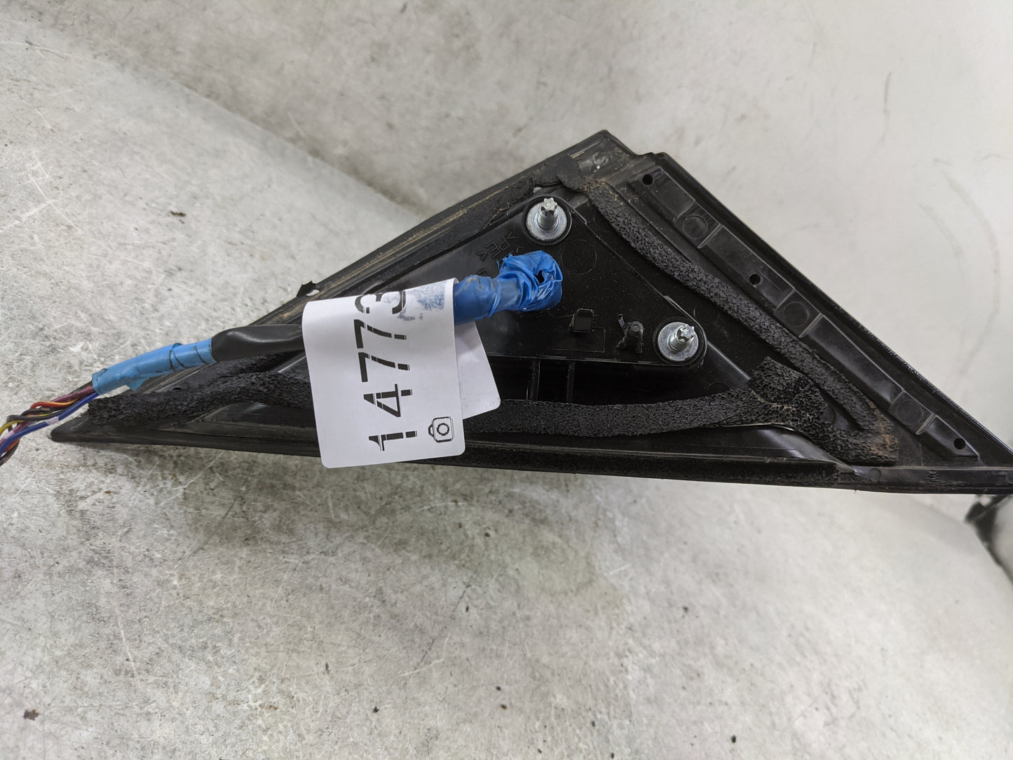 2014-2020 Infiniti Q50 Driver Side View Mirror - Left Door Mirror OEM Used - Oemusedautoparts1.com