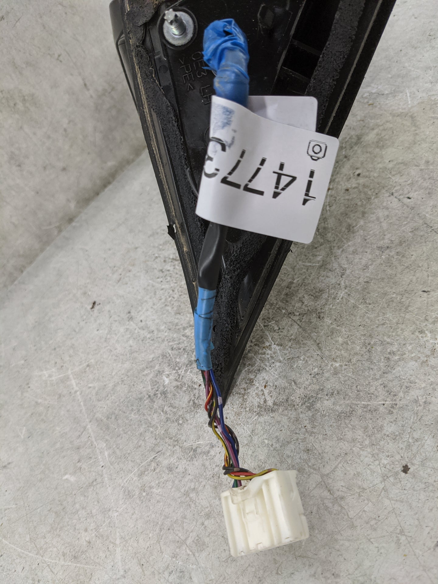 2014-2020 Infiniti Q50 Driver Side View Mirror - Left Door Mirror OEM Used - Oemusedautoparts1.com