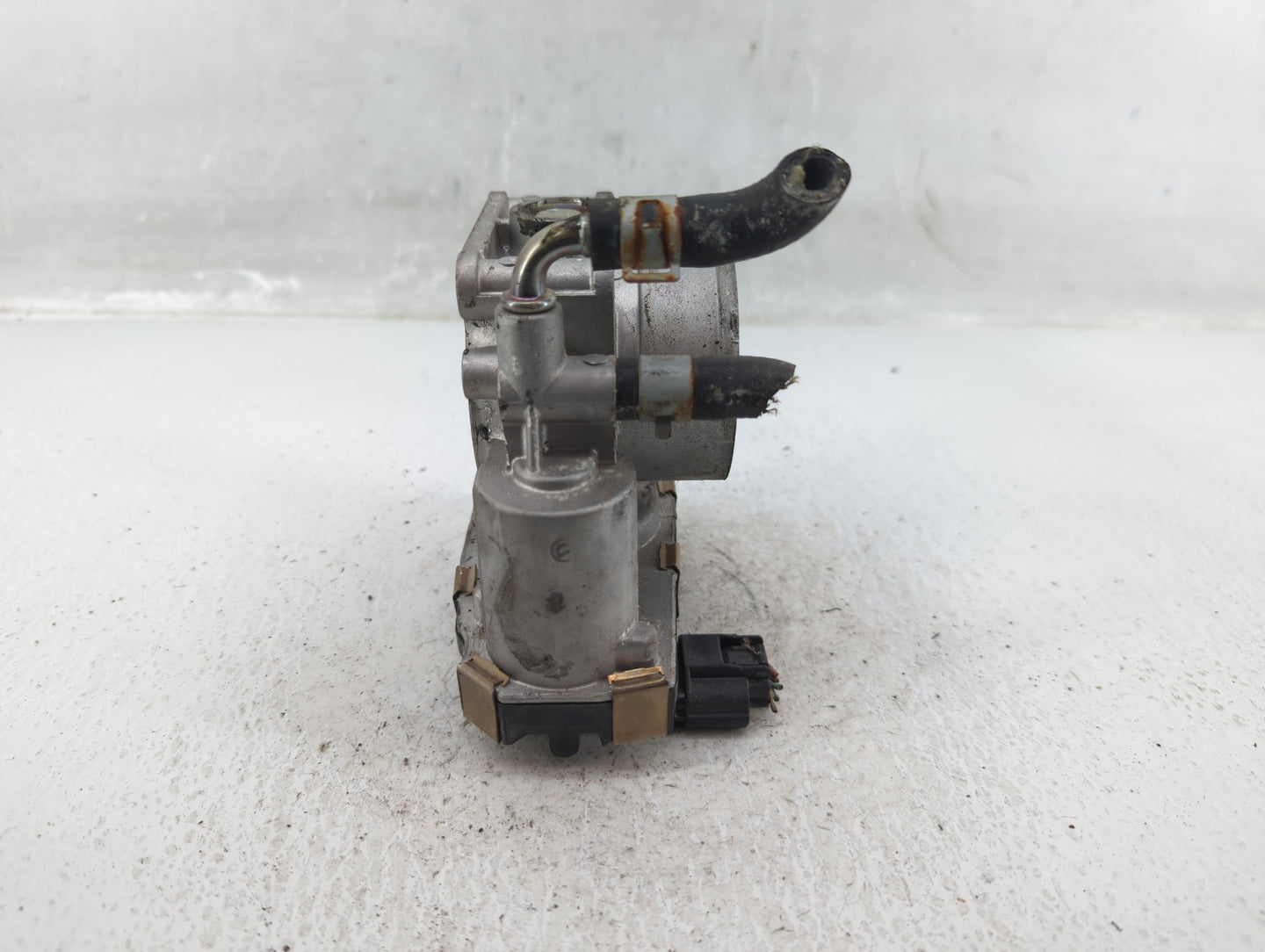 2016-2020 Infiniti Q50 Throttle Body P/N:RME60-52 8X09 RME60-52 Fits Fits 2016 2017 2018 2019 2020 OEM Used Auto Parts - Oem