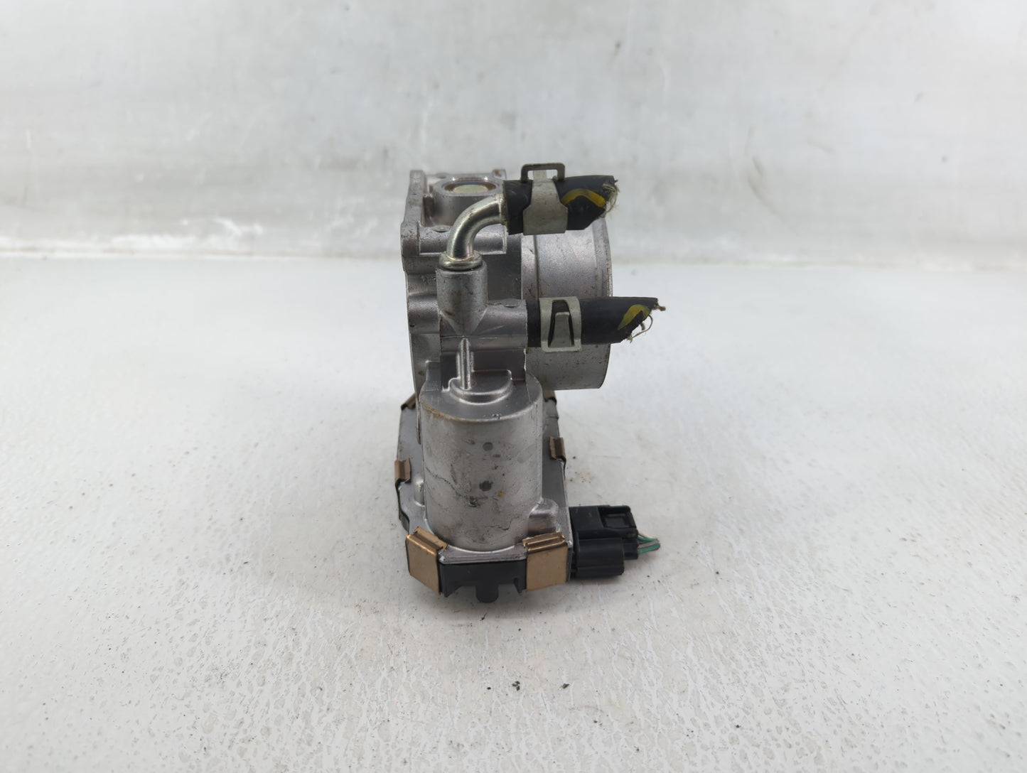 2016-2020 Infiniti Q50 Throttle Body P/N:0304 RME60-52 Fits Fits 2016 2017 2018 2019 2020 OEM Used Auto Parts - Oemusedautop