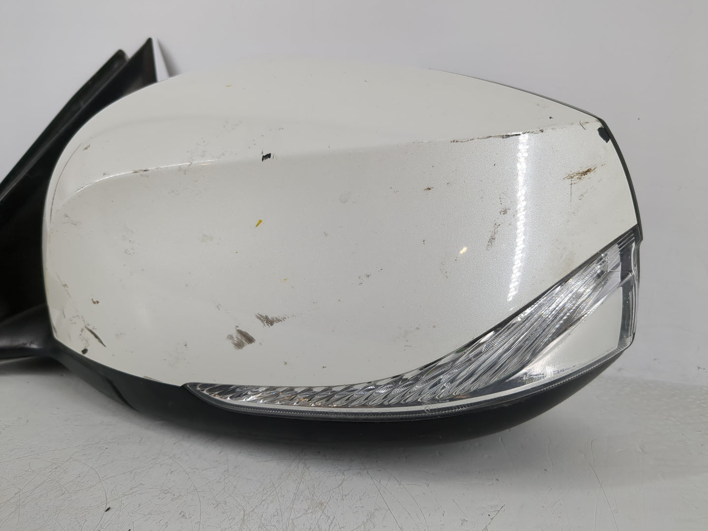 2019-2020 Infiniti Qx50 Driver Side View Mirror - Left Door Mirror OEM Used - Oemusedautoparts1.com